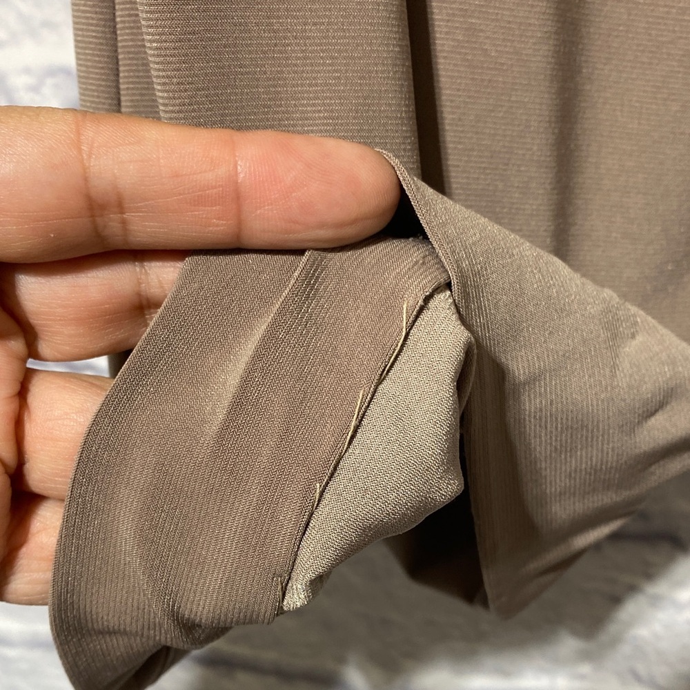 R&M Richards Gold and Brown Pantsuit size 8 - Picture 8 of 13